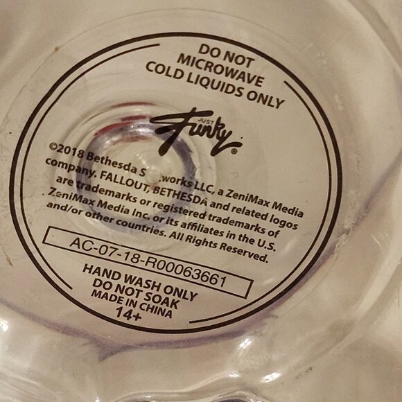 OFFICIAL Fall Out NUKA COLA Bottle 2018 Bethesda JUST FUNKY - Picture 2 of 6